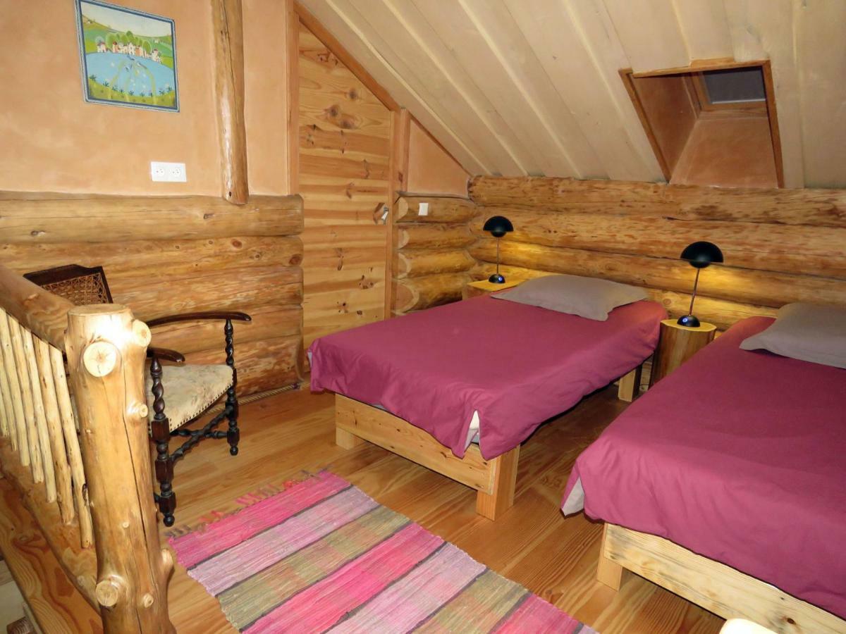 La Cabane De Hans Saint-Martial-de-Gimel 外观 照片